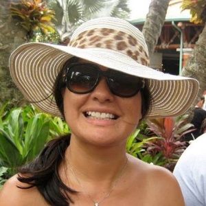 Meet your Posher, Adriana